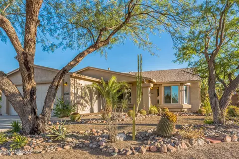 10153 E Calle Del Este, Tucson, AZ 85748