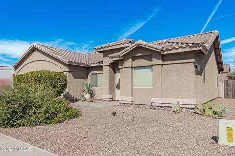 5116 W Wild Burro Spring Dr, Marana, AZ 85658
