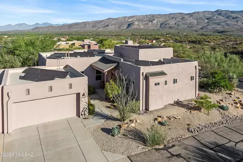 7904 S Galileo Ln, Tucson, AZ 85747