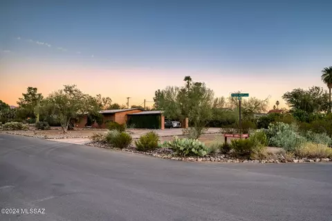Exterior - 6410 E Printer Udell St, Tucson, AZ 85710 photo 7 of 9