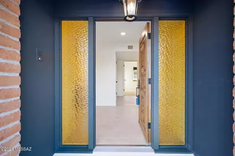 Entry Way - 6410 E Printer Udell St, Tucson, AZ 85710 photo 1 of 3