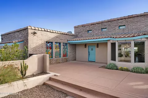 4645 E Coachlight Ln, Tucson, AZ 85718