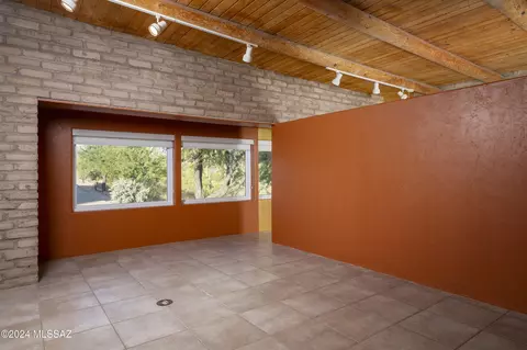 Living - 4645 E Coachlight Ln, Tucson, AZ 85718 photo 3 of 4