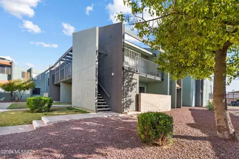 836 S Langley Ave #204, Tucson, AZ 85710