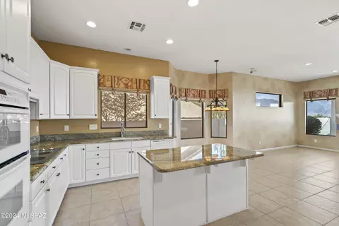 62439 E Rangewood Dr, Saddlebrooke, AZ 85739 photo 8