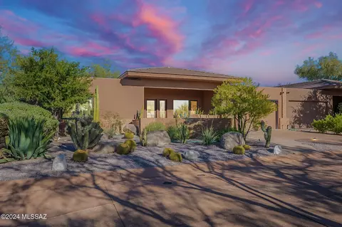 3858 N Canyon Ranch Ridge Dr, Tucson, AZ 85750