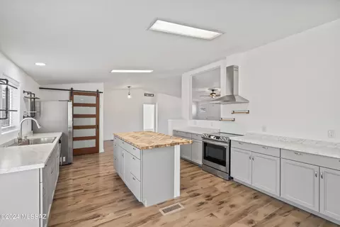 212 E Dea Ln, Saint David, AZ 85630 photo 9