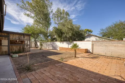 Exterior - 2619 E Silver St, Tucson, AZ 85716 photo 14 of 15