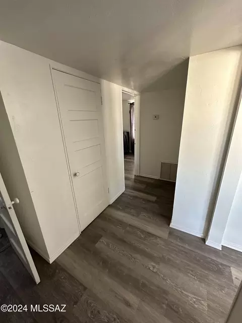 Entry Way - 1128 E Hedrick Dr, Tucson, AZ 85719 photo 1 of 2