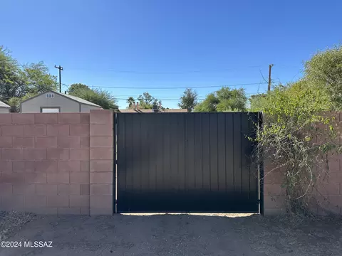 Other - 1128 E Hedrick Dr, Tucson, AZ 85719 photo 2 of 5
