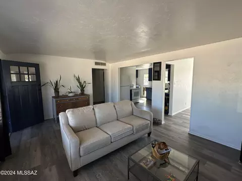 Living - 1128 E Hedrick Dr, Tucson, AZ 85719 photo 4 of 4
