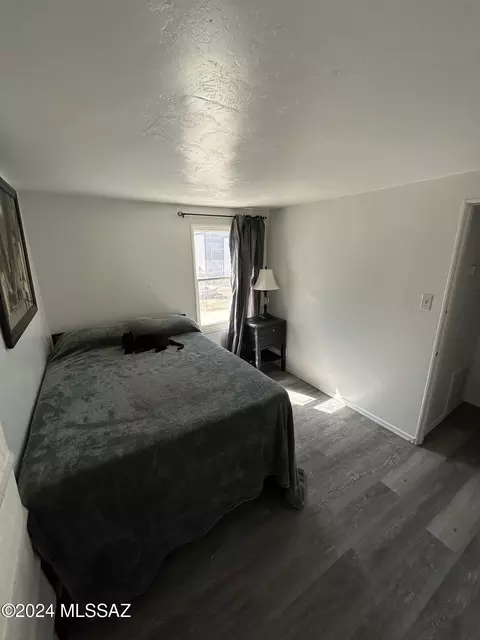 Bedroom - 1128 E Hedrick Dr, Tucson, AZ 85719 photo 6 of 6