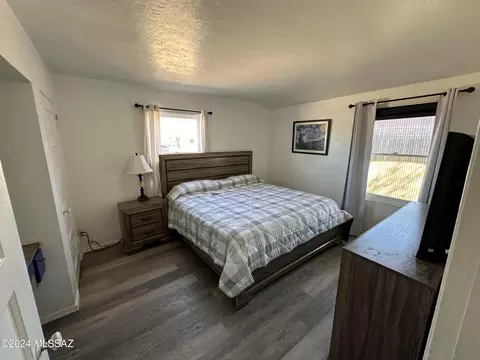 Bedroom - 1128 E Hedrick Dr, Tucson, AZ 85719 photo 1 of 6