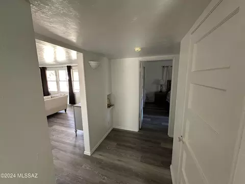 Entry Way - 1128 E Hedrick Dr, Tucson, AZ 85719 photo 2 of 2