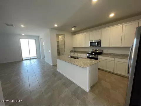Kitchen - 10835 E Union Hills Dr, Vail, AZ 85641 photo 2 of 2