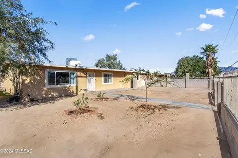 1614 S Sahuara Ave, Tucson, AZ 85711