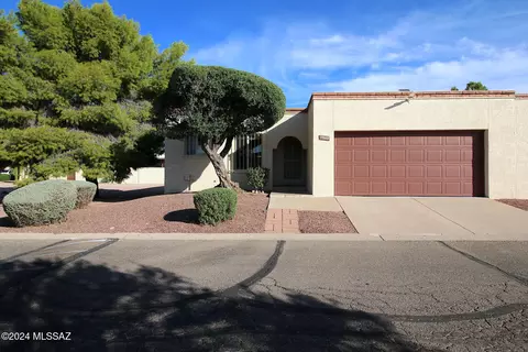 7649 E Helen St, Tucson, AZ 85715