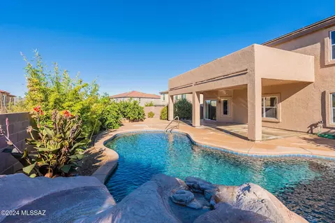 3550 E Farrier Dr, Tucson, AZ 85739
