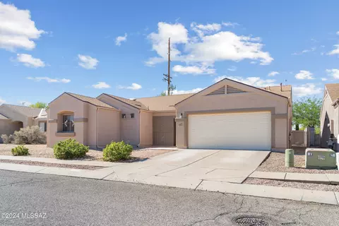 2916 S Beck Dr, Tucson, AZ 85730