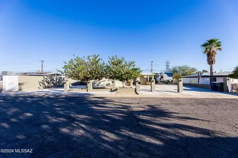 712 W Calle Milu, Tucson, AZ 85706