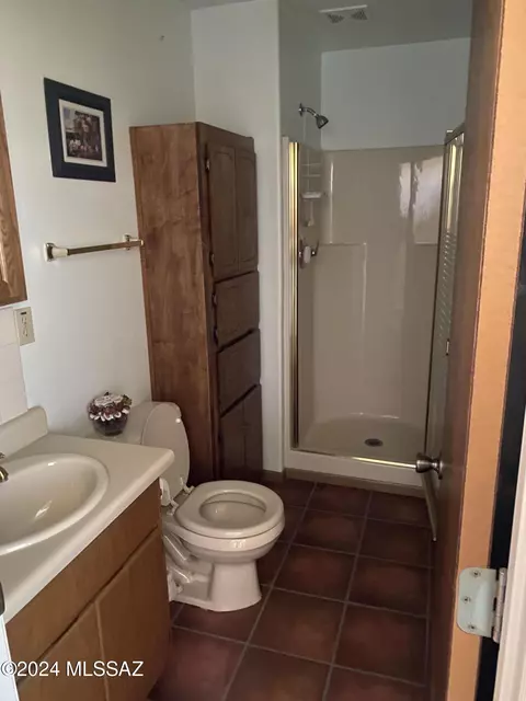 Bath - 6 Sunset Ln, Elgin, AZ 85611 photo 1 of 1