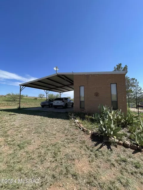 6 Sunset Ln, Elgin, AZ 85611