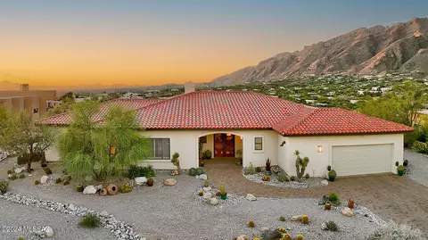 6141 N Paseo Zaldivar, Tucson, AZ 85750