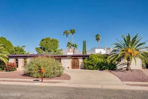 7751 E Lester St, Tucson, AZ 85715