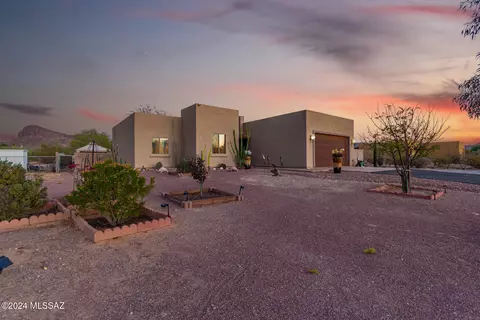 10926 W Anthony Dr, Tucson, AZ 85743