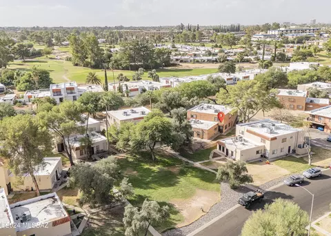 6648 E Calle La Paz #C, Tucson, AZ 85715