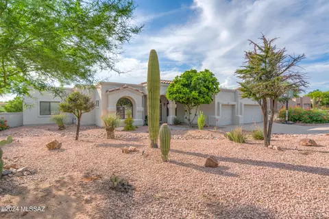 11579 N Meadow Sage Dr, Oro Valley, AZ 85737