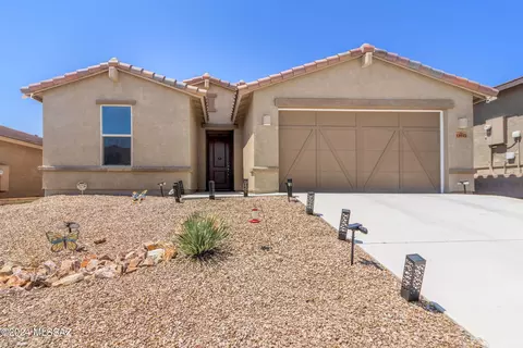 Exterior - 13915 E Silver Pine Trl, Vail, AZ 85641 photo 3 of 3