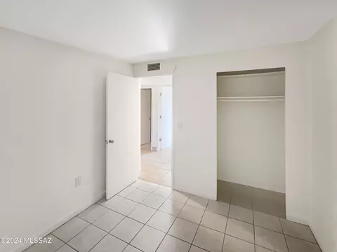 Bedroom - 7082 E 45th St, Tucson, AZ 85730 photo 3 of 5