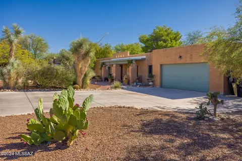 7912 E Presidio Rd, Tucson, AZ 85750