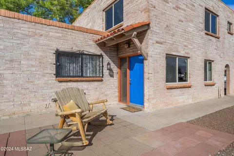 6581 E Calle La Paz #C, Tucson, AZ 85715
