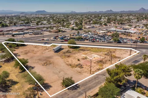 3502 E Felix Blvd, Tucson, AZ 85706