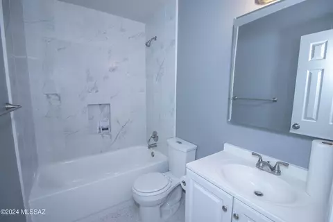 Bath - 7611 E David Dr, Tucson, AZ 85730 photo 2 of 2