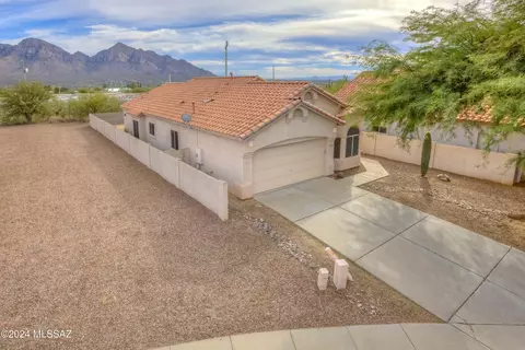 12118 N Jarren Canyon Way, Oro Valley, AZ 85755
