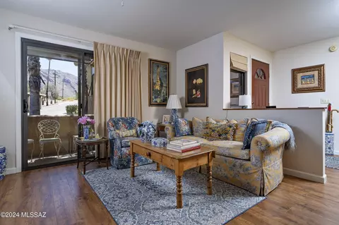 8271 N Oracle Rd #150, Tucson, AZ 85704