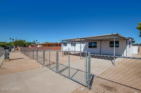 1641 E Dakota St, Tucson, AZ 85706 photo 6