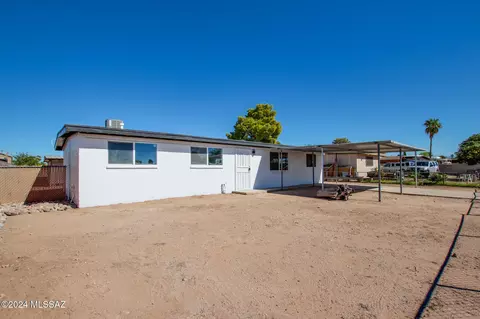 1641 E Dakota St, Tucson, AZ 85706 photo 4