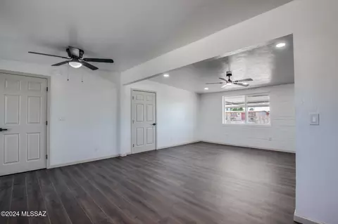 1641 E Dakota St, Tucson, AZ 85706 photo 8