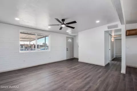 1641 E Dakota St, Tucson, AZ 85706 photo 7