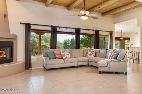 14192 E Whisper Trl, Vail, AZ 85641