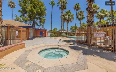 350 N Silverbell Rd #86, Tucson, AZ 85745