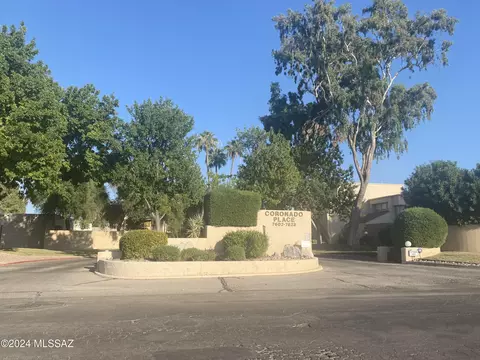 7622 E Callisto Cir #203, Tucson, AZ 85715
