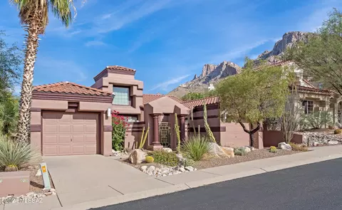 9934 N Bighorn Butte Dr, Oro Valley, AZ 85737
