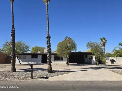 631 N Igo Way, Tucson, AZ 85710