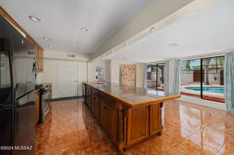 5701 E 13th St, Tucson, AZ 85711 photo 18