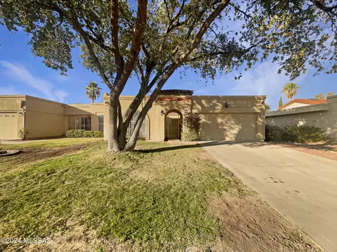 2564 W Crown King Dr, Tucson, AZ 85741